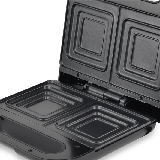 Mellerware 800W 2 Slice Non-Stick Black Sandwich Maker